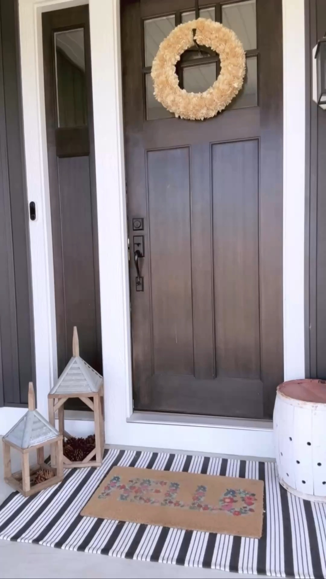 I am excited to be partnering with @soft_surroundings to show you the comfiest spring outfit! These pants are so adorable with the stretchy waist and pockets! I love that this necklace can be changed to different links and layered with other jewelry. This is such an effortless, simple, summer look I'm loving right now! 


#LTKgrwm #LTKdayinmylife #LTKmomlife