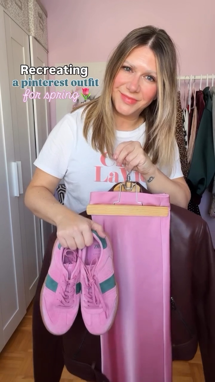 Recreating a Pinterest Outfit for Spring🌷

First look of this spring series! 🙌🏻 Love the idea of mixing chocolate brown & pink for Spring so I thought this outfit would be awesome to recreate! 🩷🤎 I think I pretty much nailed it, what do you think? Let me know in the comments if I should do a second look inspired by Pinterest! 💕

💾 SAVE 💾 this reel to come back to later for a little spring outfit inspo or send to a friend who might appreciate this look! 🫶🏻

#pinterestinspo #grwm #springoutfit #springlook #springiscoming

#LTKgrwm #LTKspringtrends #LTKspring

#LTKstyletip #LTKcanada