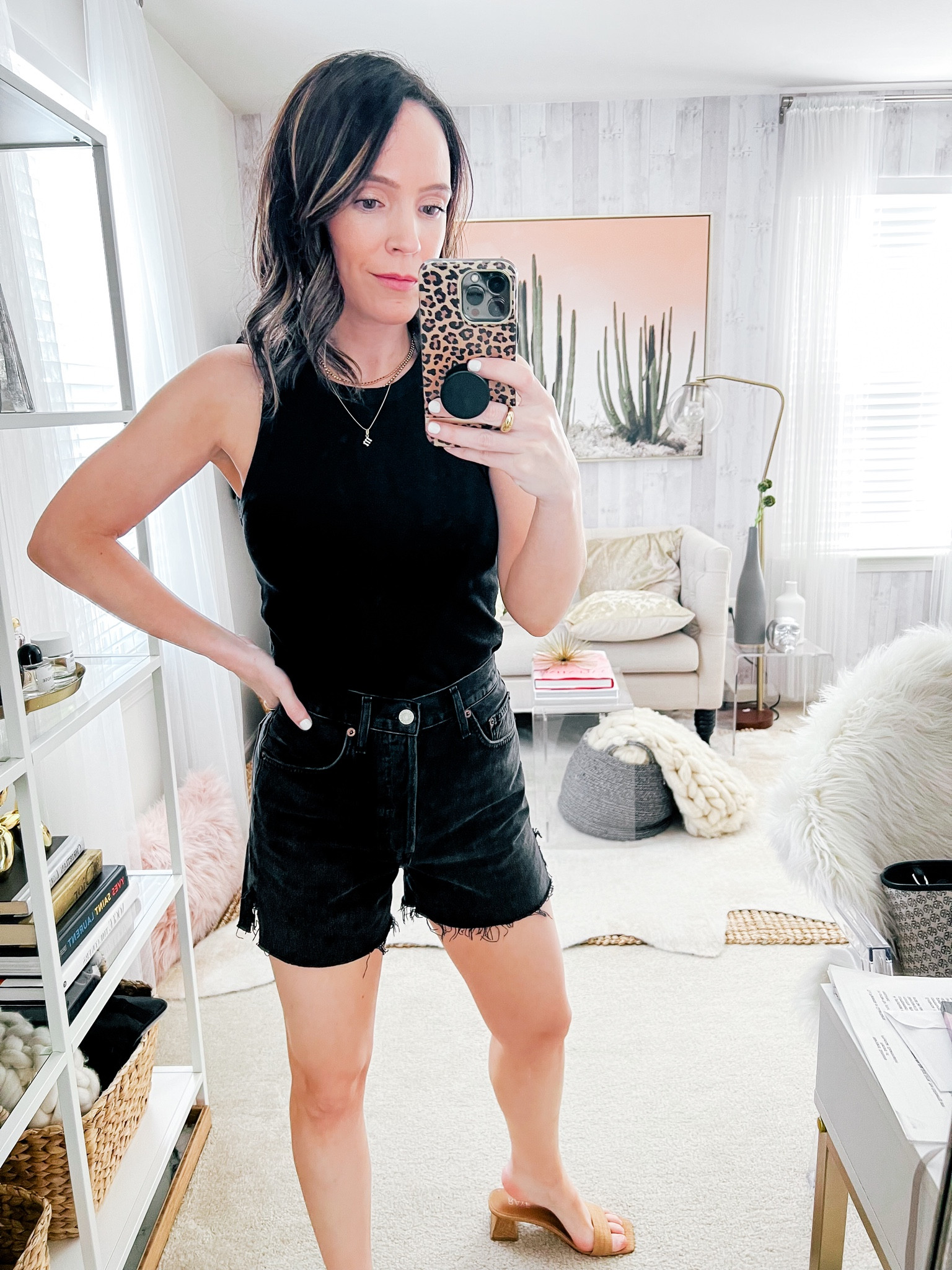 Agolde black denim shorts 

#LTKstyletip