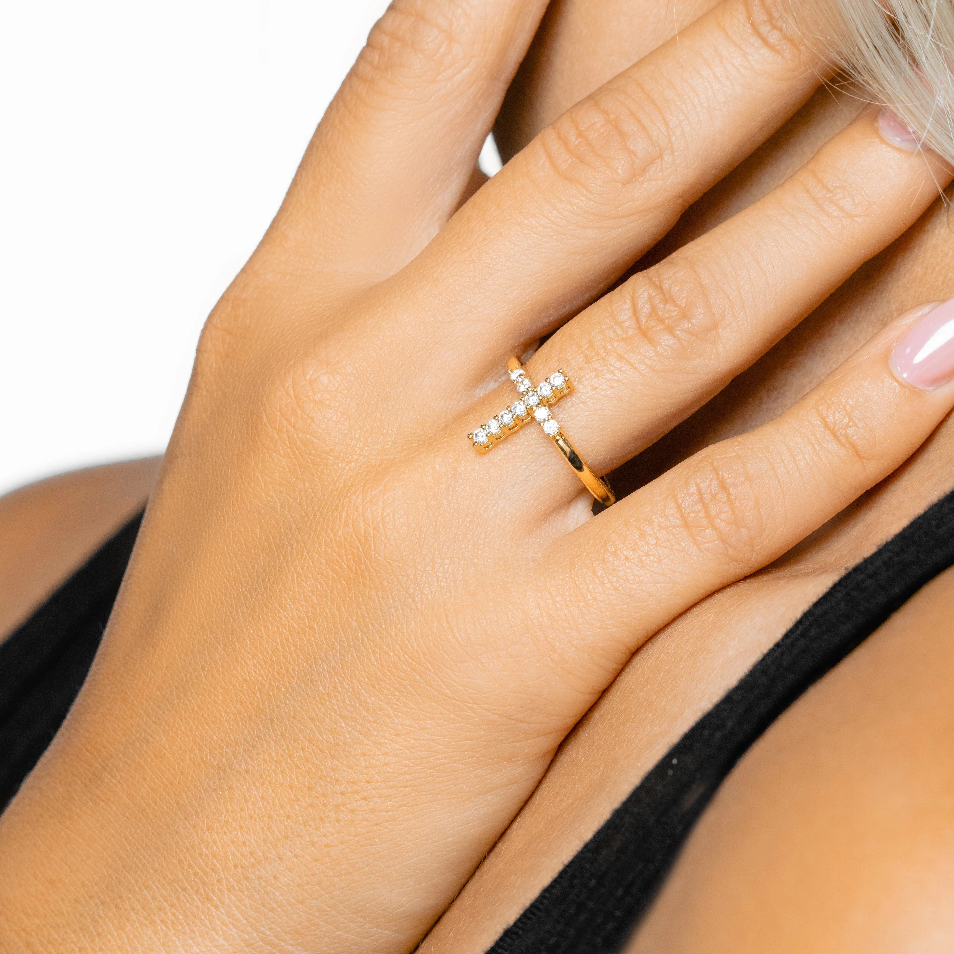 The Cross Ring | Jaclyn Roxanne