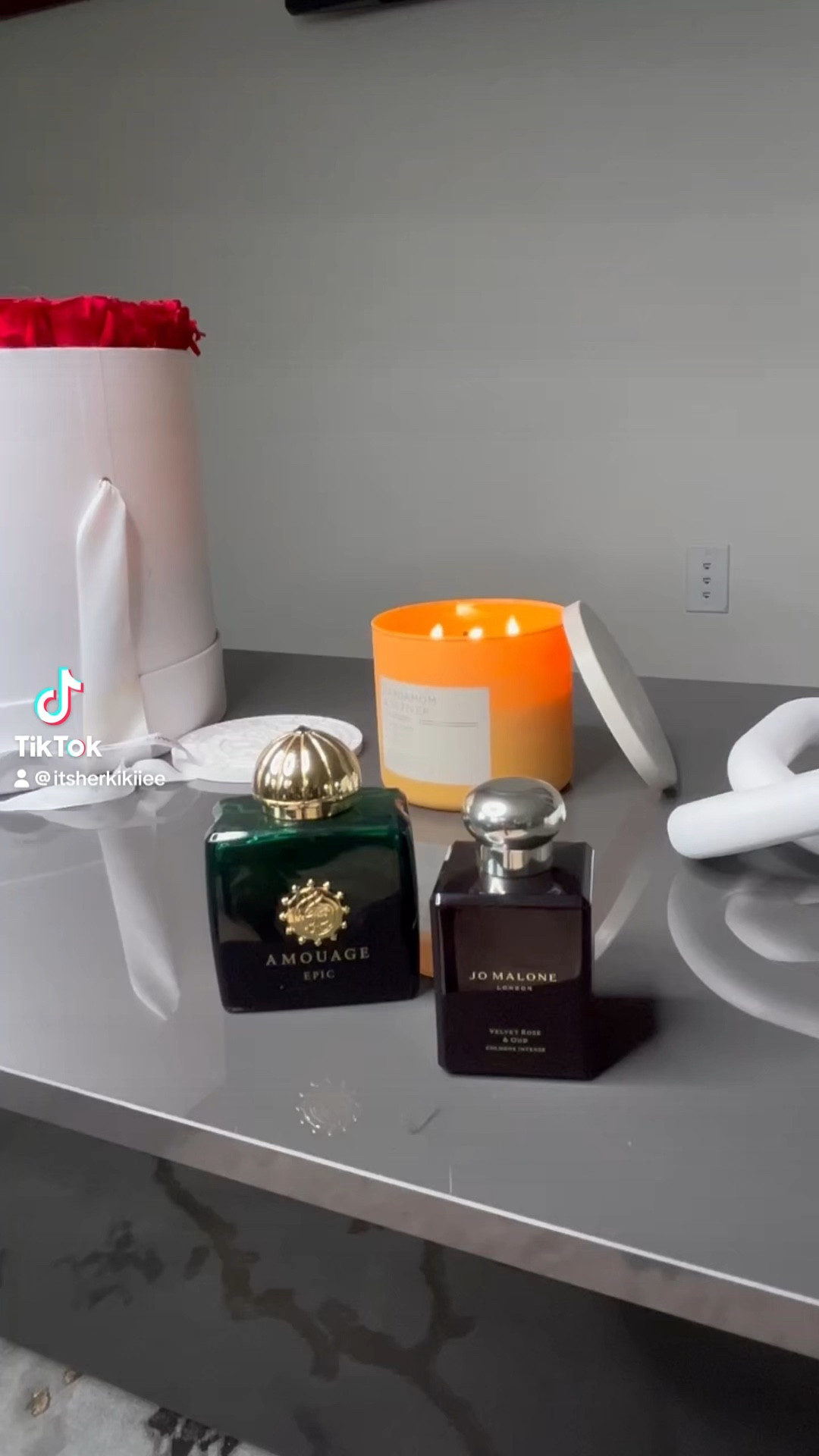 Are you a Lover of OUD smells ..
You should try both #Amouage Epic and #JoMaloneLondon Velvet Rose & OUD. I promise you'll be thanking me Later ♥️ 
#Eaudeparfum #beauty #fragranceaddict #luxury #Perfume #colognes #style #love #nordstrom #amouage #jomalonelondon

#LTKGiftGuide #LTKHome #LTKBeauty
