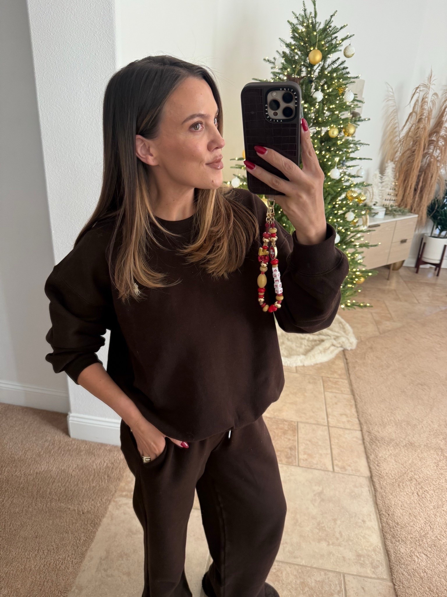 the cutest chocolate brown polo sweat suit. size XL sweatshirt and M bottoms (FB)



#LTKootd #LTKgrwm