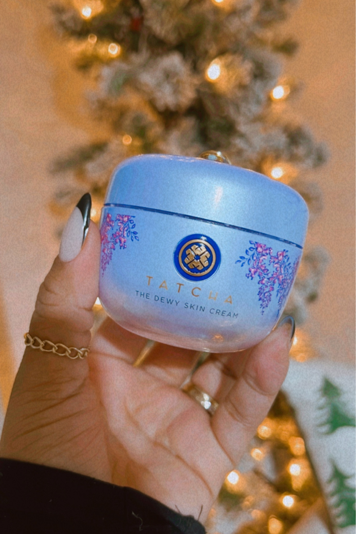 dry skin moisturizer 

#LTKbeauty #LTKGiftGuide #LTKCyberweek