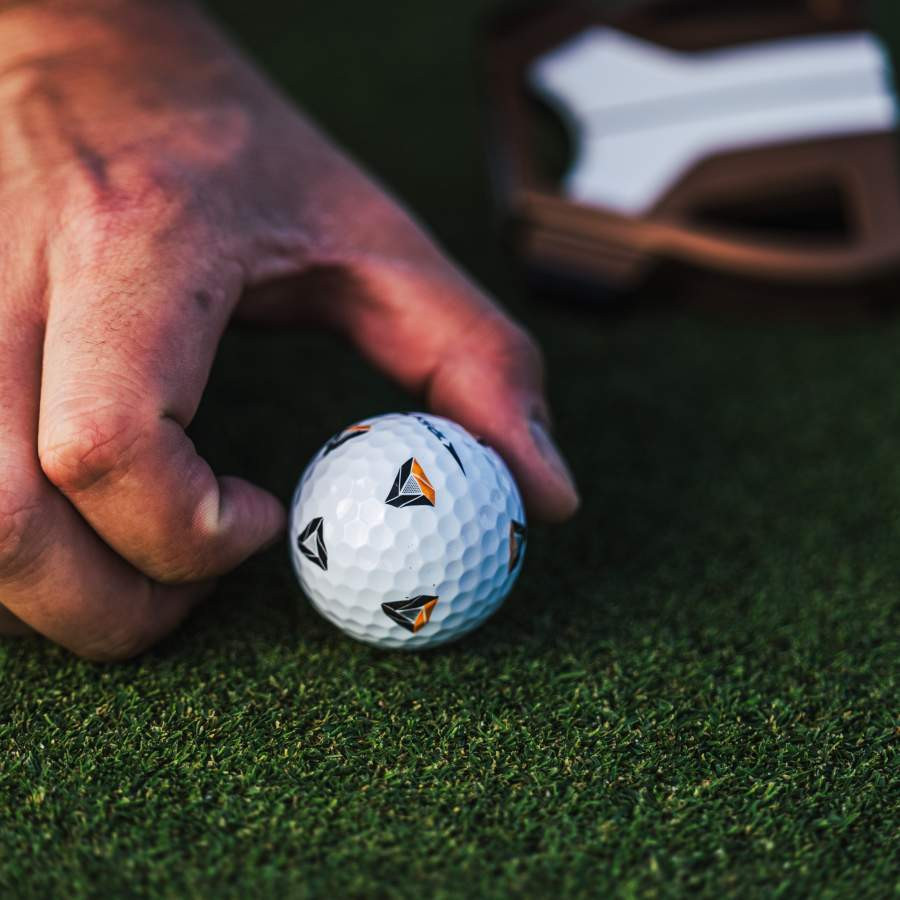 TP5 pix Golf Balls | Taylor Made Golf