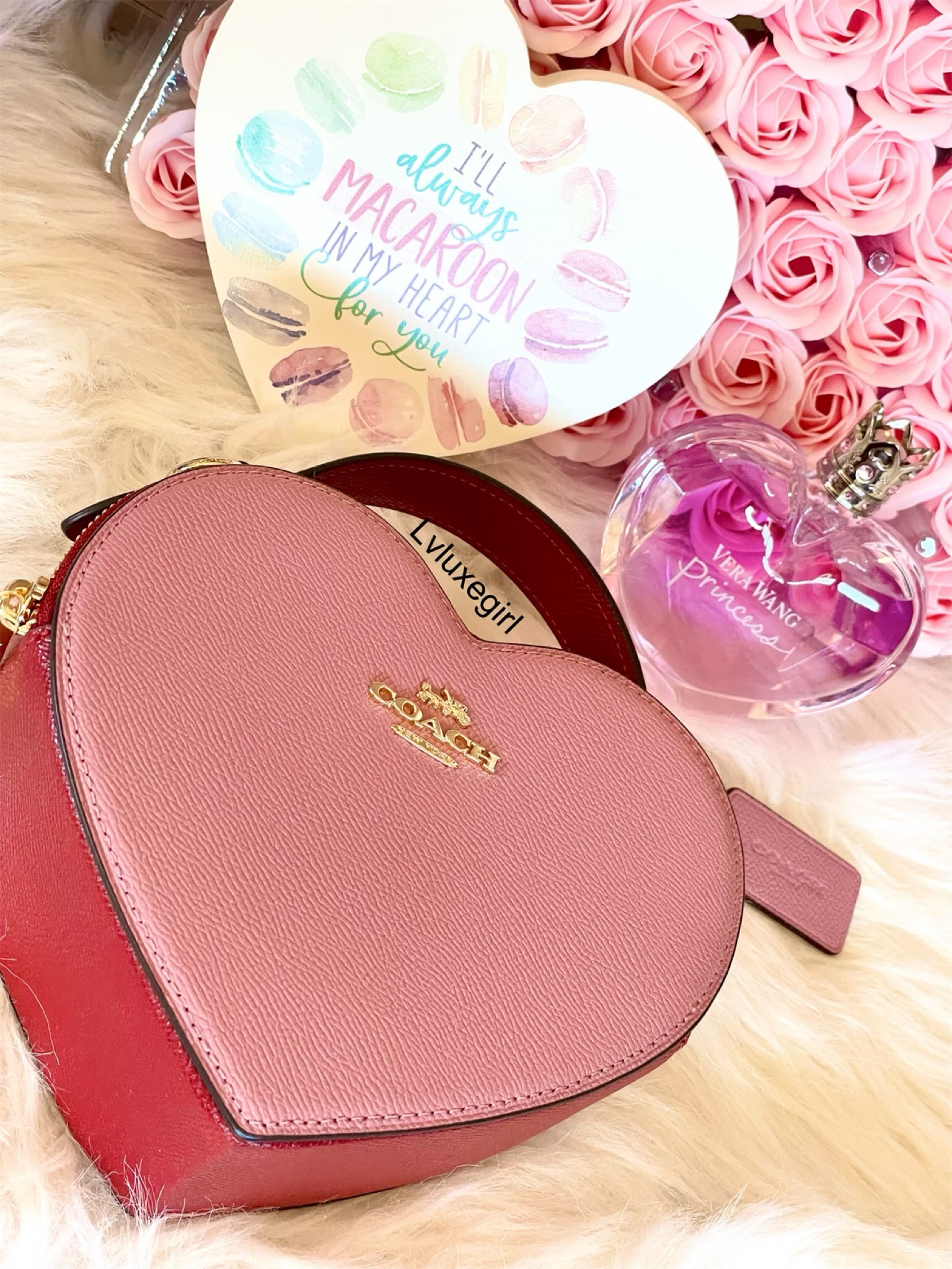 Coach Heart bag
Coach best seller
Coach new arrival
#coachbag #coachheartbag #coachcrossbodybag #lvluxegirl #coachcolorblock

#LTKitbag #LTKsalealert #LTKstyletip
