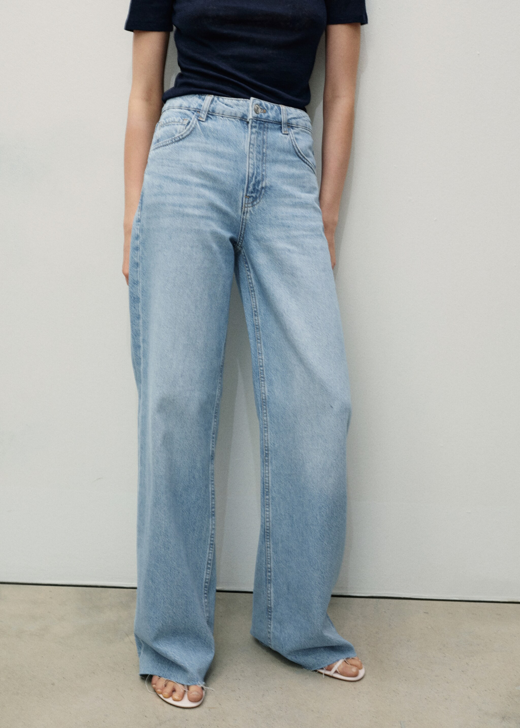 Danila wideleg rinse-wash jeans | MANGO (UK)