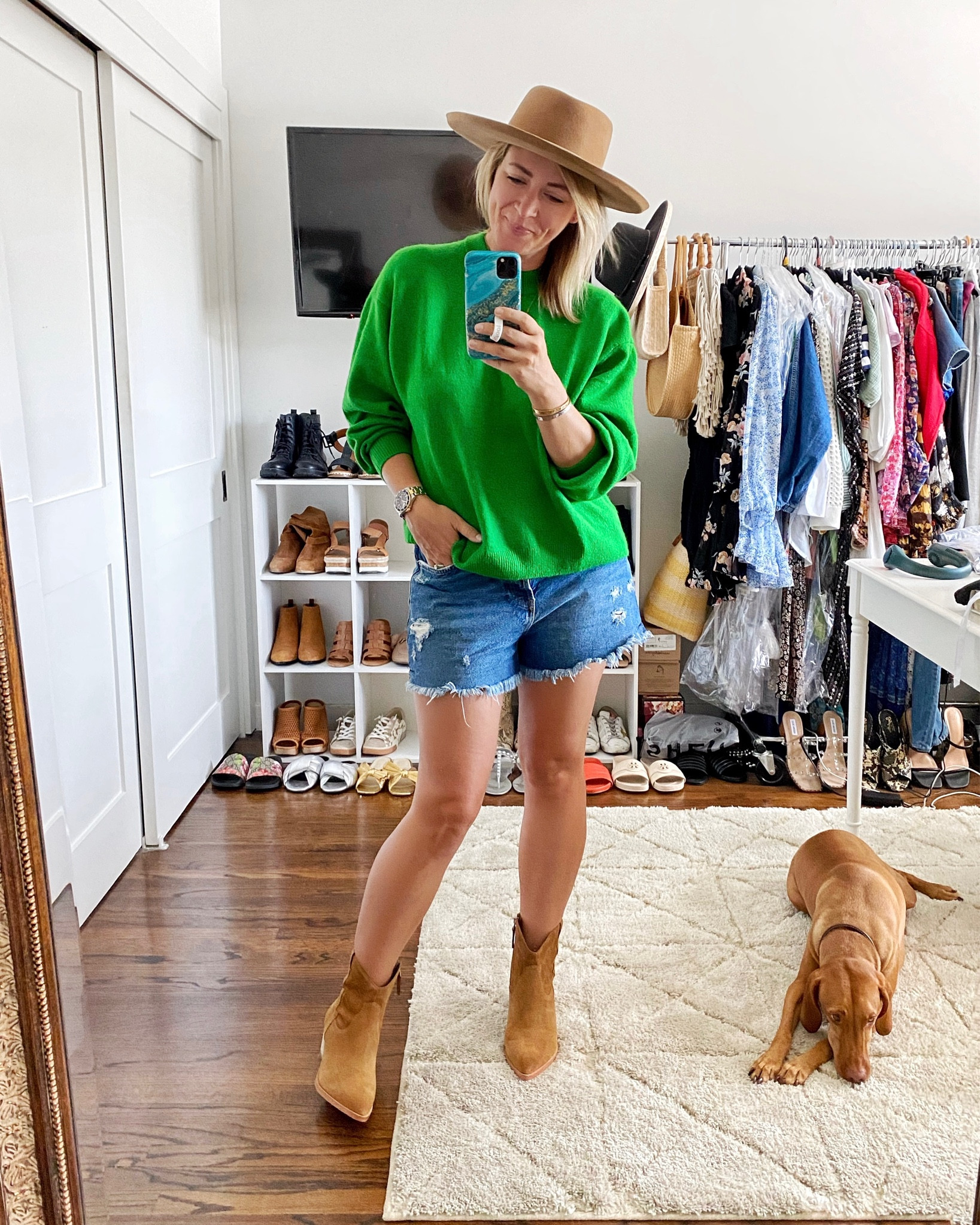 LOVE the color of this cozy little sweater 💚 Wearing a medium 


#LTKSeasonal #LTKshoecrush #LTKunder50