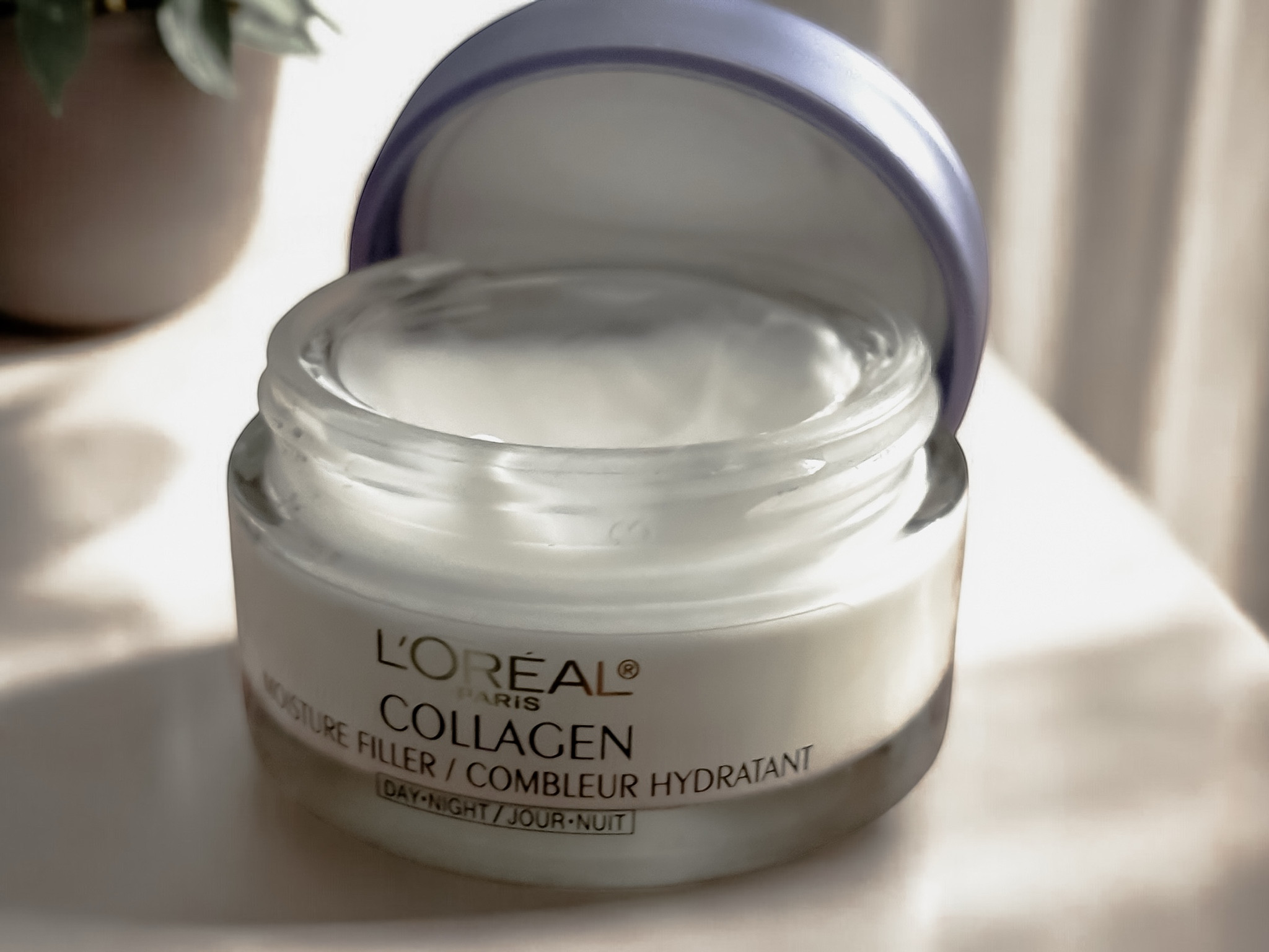 Obsessed with this moisturizer! 🌟 I use it every day, and my skin has never felt more hydrated and smooth. The #1 Collagen Moisturizer in America *really* delivers—restoring my skin’s cushion and giving me that bouncy, youthful glow. 9 out of 10 women agree, and I’m one of them! ✨ #SkincareRoutine #CollagenMagic 


#LTKBeauty