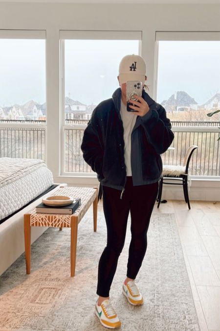 Jacket M
Leggings 8
Top 8

Athleisure wear, athletic wear, leggings, 
Long sleeve workout top, Lululemon, vuori, Sherpa jacket, Nike shoes, comfy shoes, cap, women’s wear, ootd, 


#LTKFind #LTKGiftGuide #LTKstyletip