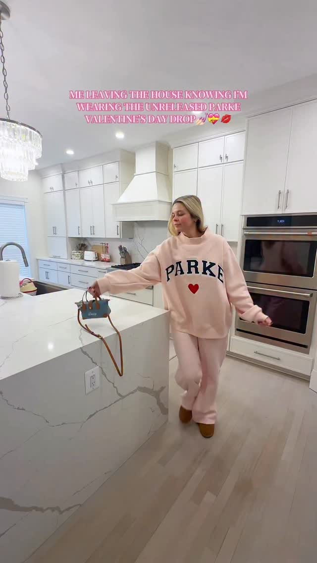 should I sleep in it😌💕✨ #parke #valentinesday #mockneck #parkevalentinesday

#LTKootd #LTKdayinmylife #LTKValentine