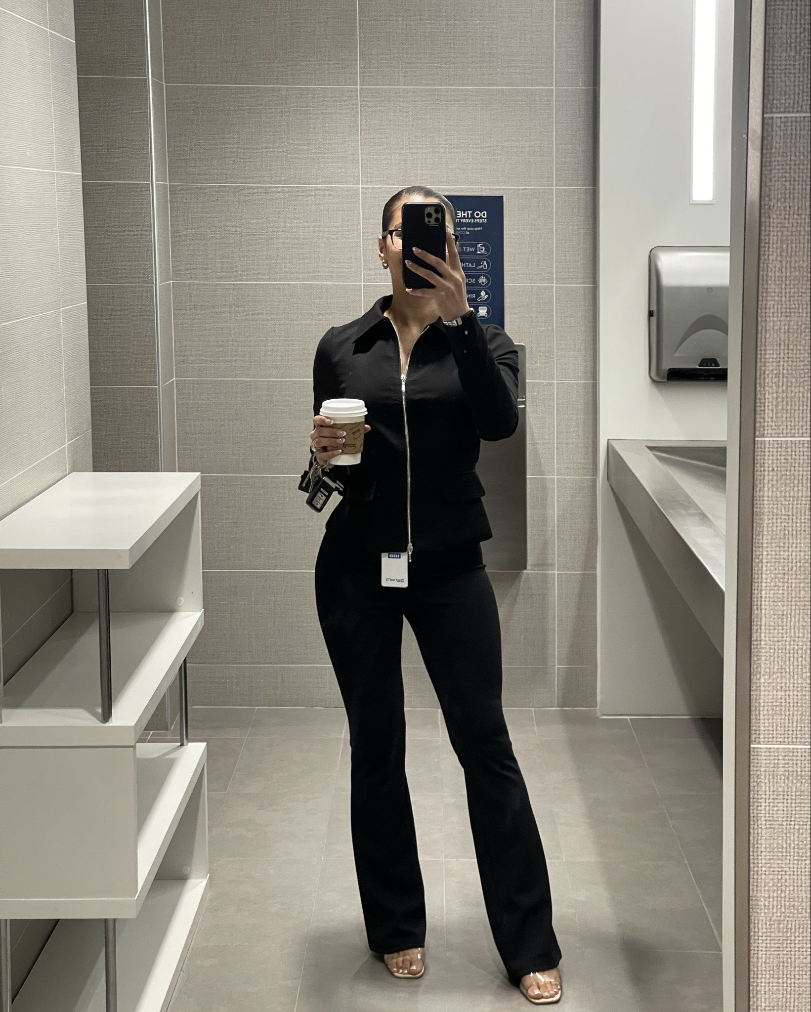 All black fitted 🖤✔️

#LTKSeasonal #LTKootd #LTKWorkwear