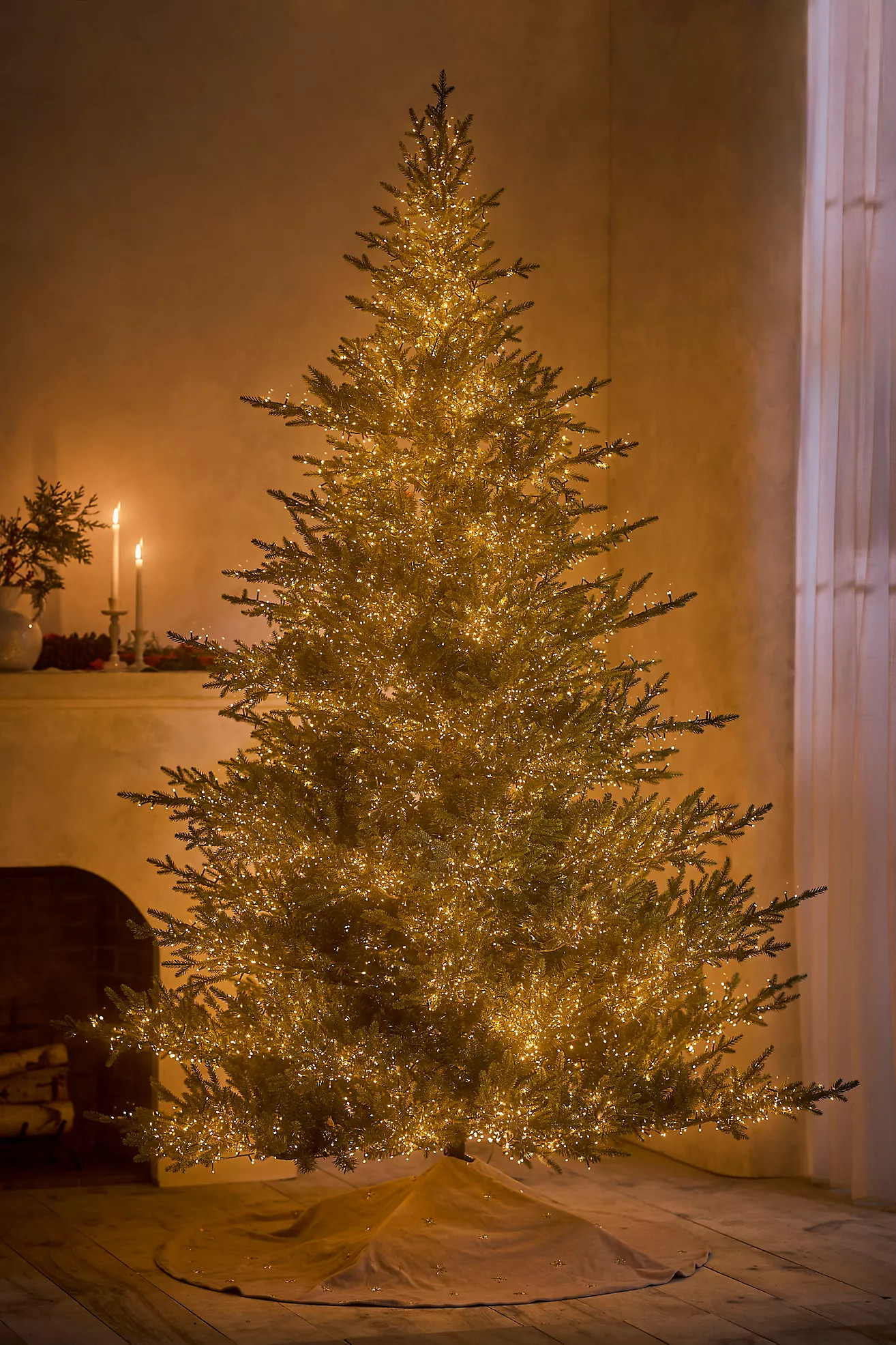 Artificial Twinkling Pre-Lit Norway Spruce | Terrain