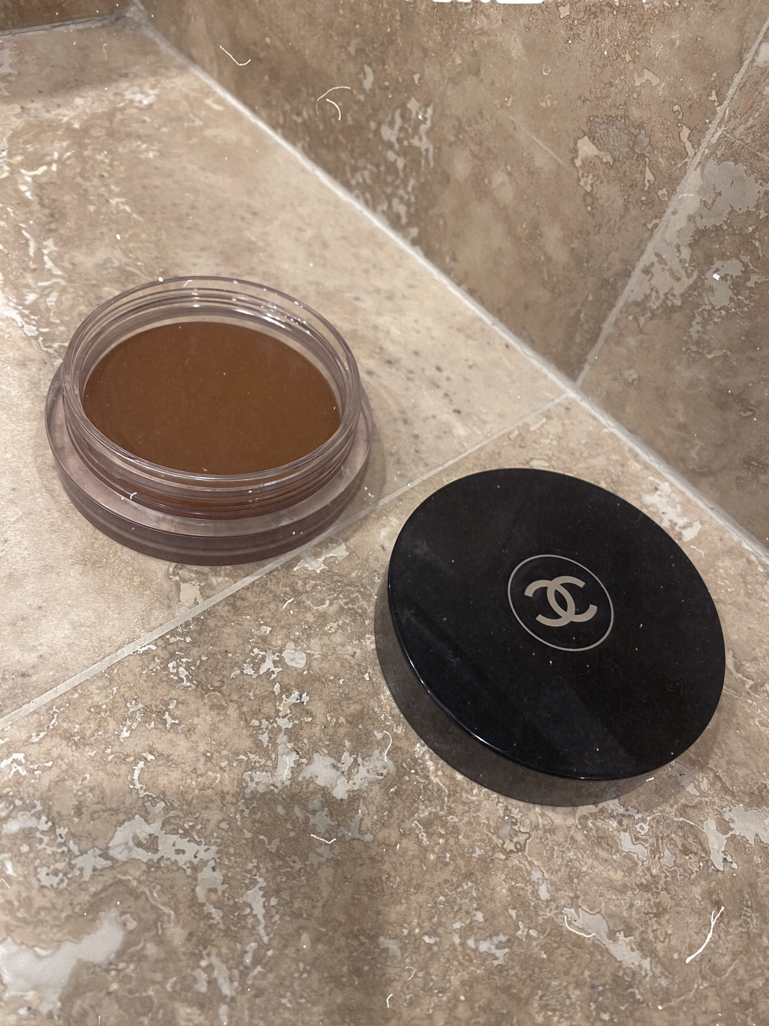 My ride or die cream bronzer now comes in a smaller size 🖤

Chanel beauty

#LTKunder50 #LTKbeauty