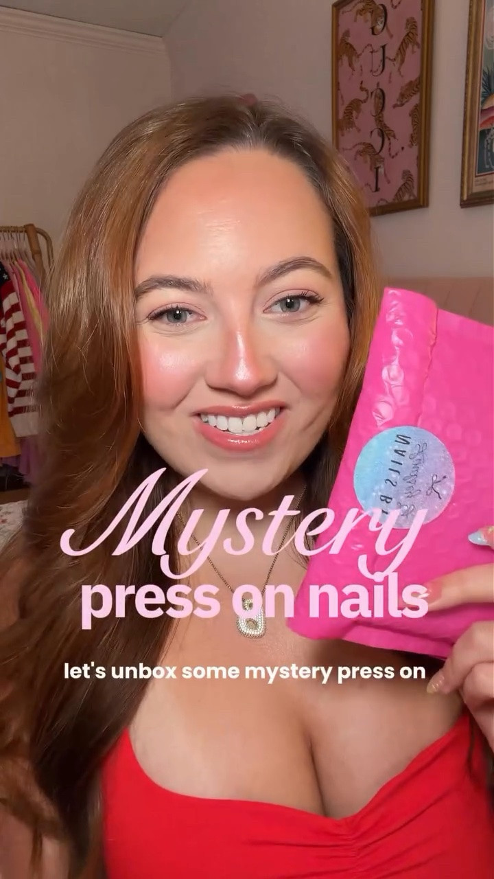 @nailsbylindseyg Unboxing mystery handmade & custom press on nails made by Nails by Lindsey G!! 👀💅🏻💗 #handmadepressonnails #custompressonnails #gelnails #summernails #nailinspo

#LTKBeauty #LTKselfcare #LTKgrwm