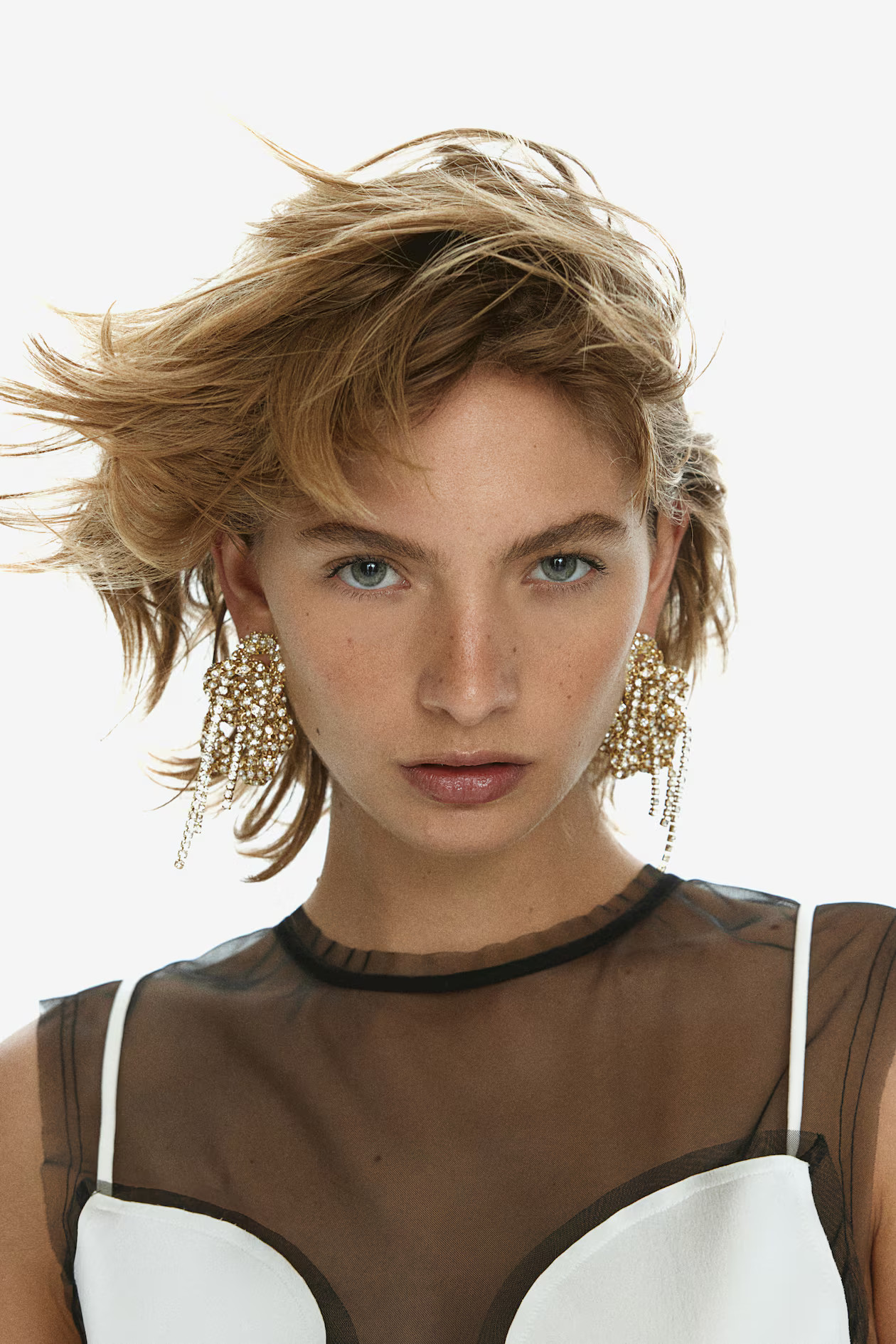 Rhinestone-chain cluster clip earrings | H&M (UK, MY, IN, SG, PH, TW, HK)