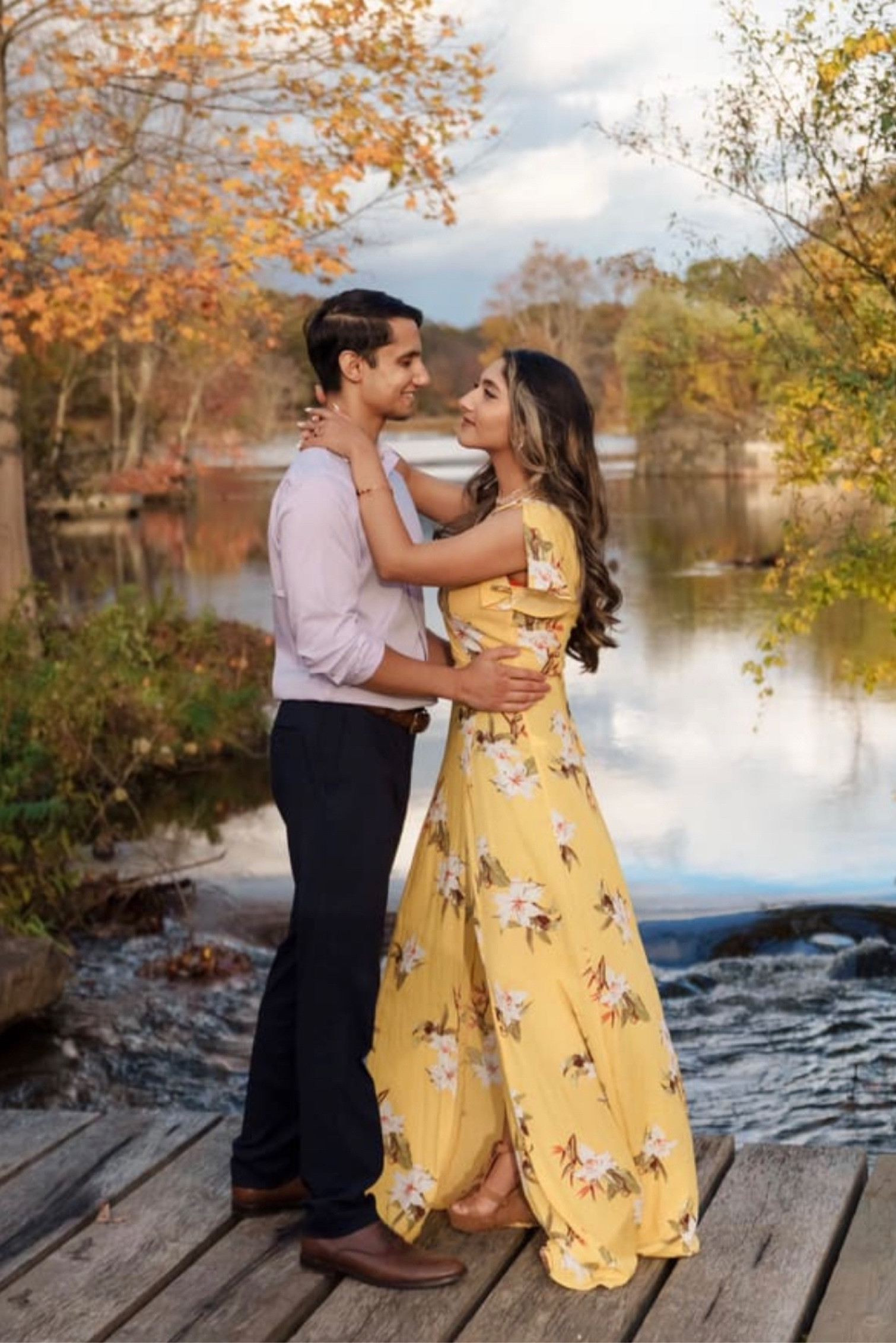 This yellow maxi dress is so pretty!

Fall engagement photoshoot dress, yellow maxi dress, wrap maxi dress

#LTKunder100 #LTKU #LTKFind
