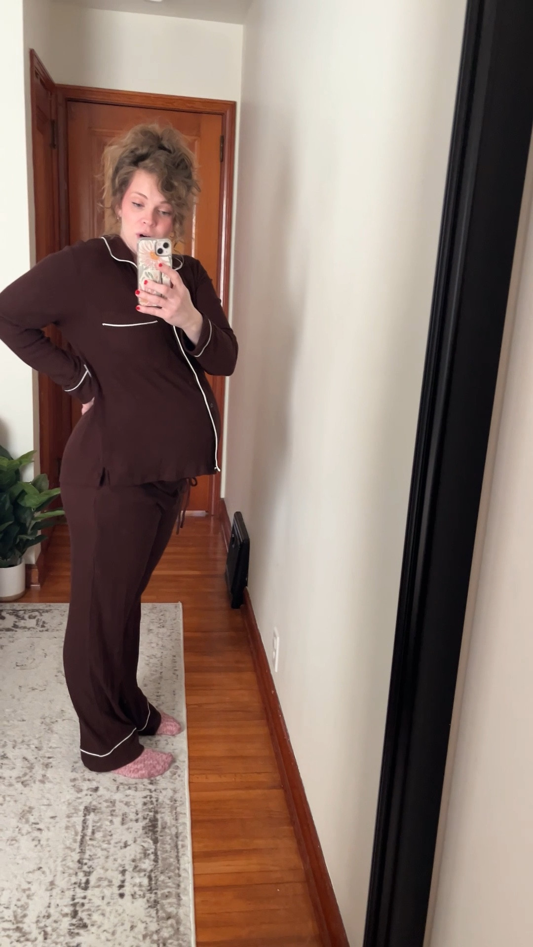 Looks like they have limited size options in brown and pink but in the oatmeal and gray they have all the options! 😍 so comfy and I’m glad I sized up for these to a large! I never regret having a bit more room postpartum! 