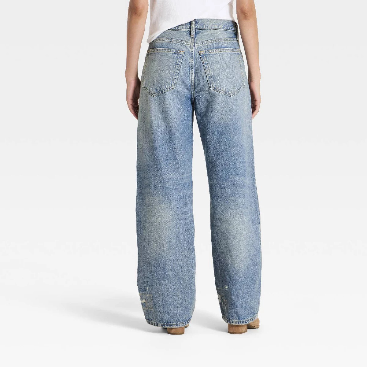 Women's Hudson Garden Low Slung loose Jeans - Universal Thread\u2122 Vintage Light Wash 16 | Target