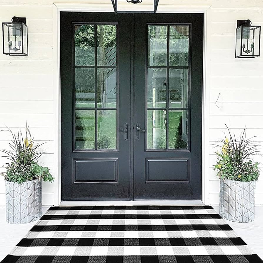 Buffalo Plaid Outdoor Rug 35.4'' x 59'' Hand-Woven Front Door Mat Black and White Front Porch Rug... | Amazon (US)