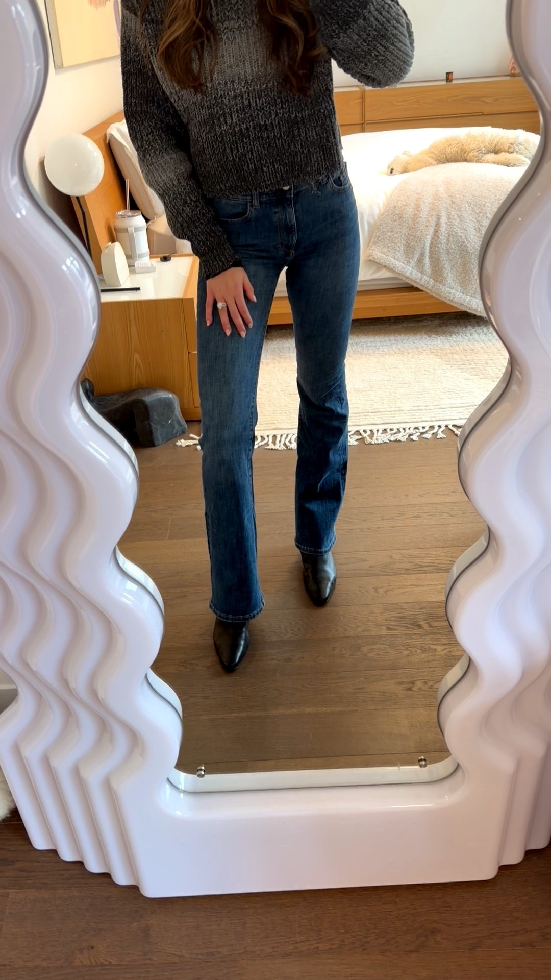 Holiday shopping outfit

#LTKSeasonal #LTKHoliday #LTKootd