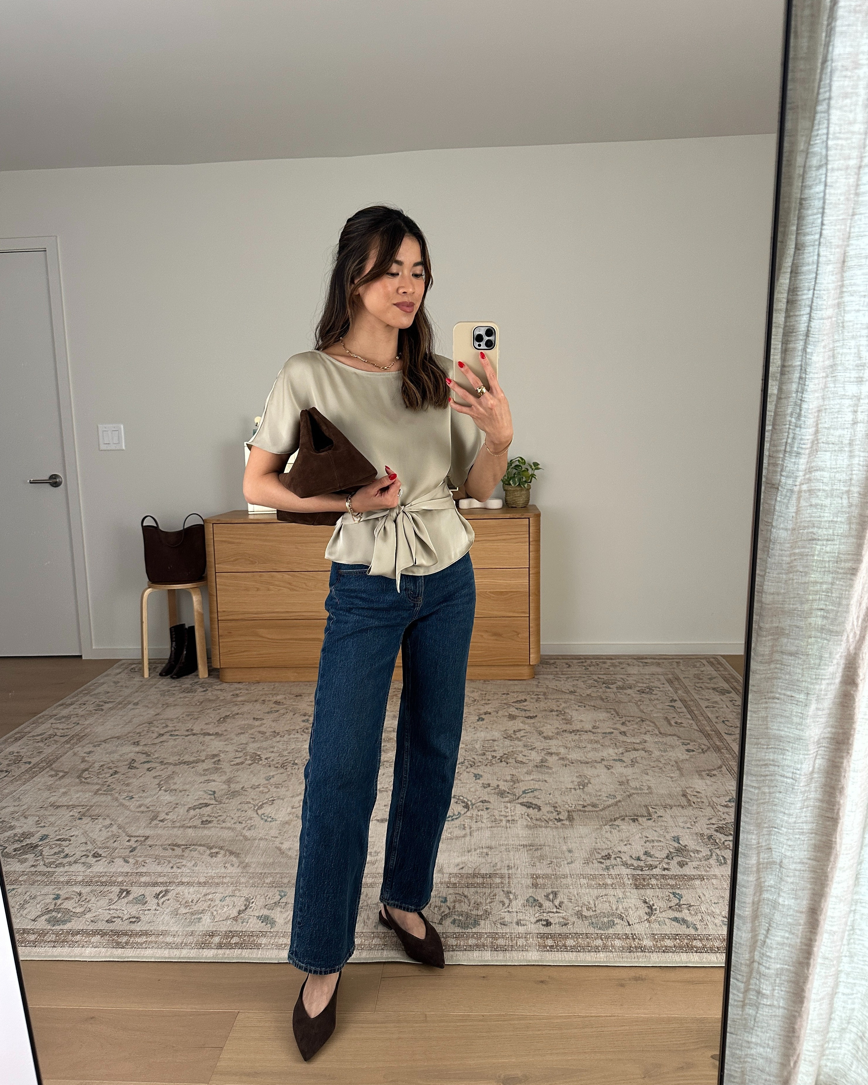 I love this suede clutch from @SEZANE.

Sizing info:
-Abercrombie High Rise 90s Relaxed Jeans (Size 23 Extra short in Dark Wash)
-Aritzia Ginger Satin Blouse (Size XS in Marcona Beige)

Aritzia Fall New Arrivals, Aritzia Sweaters, Aritzia best sellers, best pieces from Aritzia for petite, what pants from Aritzia will fit if youre petite, Petite style guide, how to dress if you’re petite, Petite style, petite fashion, mom outfit, mom style, petite pants, petite outfit ideas, petite outfits, best pants for petite, petite denim, Fall style, Fall outfits, vacation outfits, denim for petite, satin top,

#LTKootd #LTKSeasonal #LTKPetite