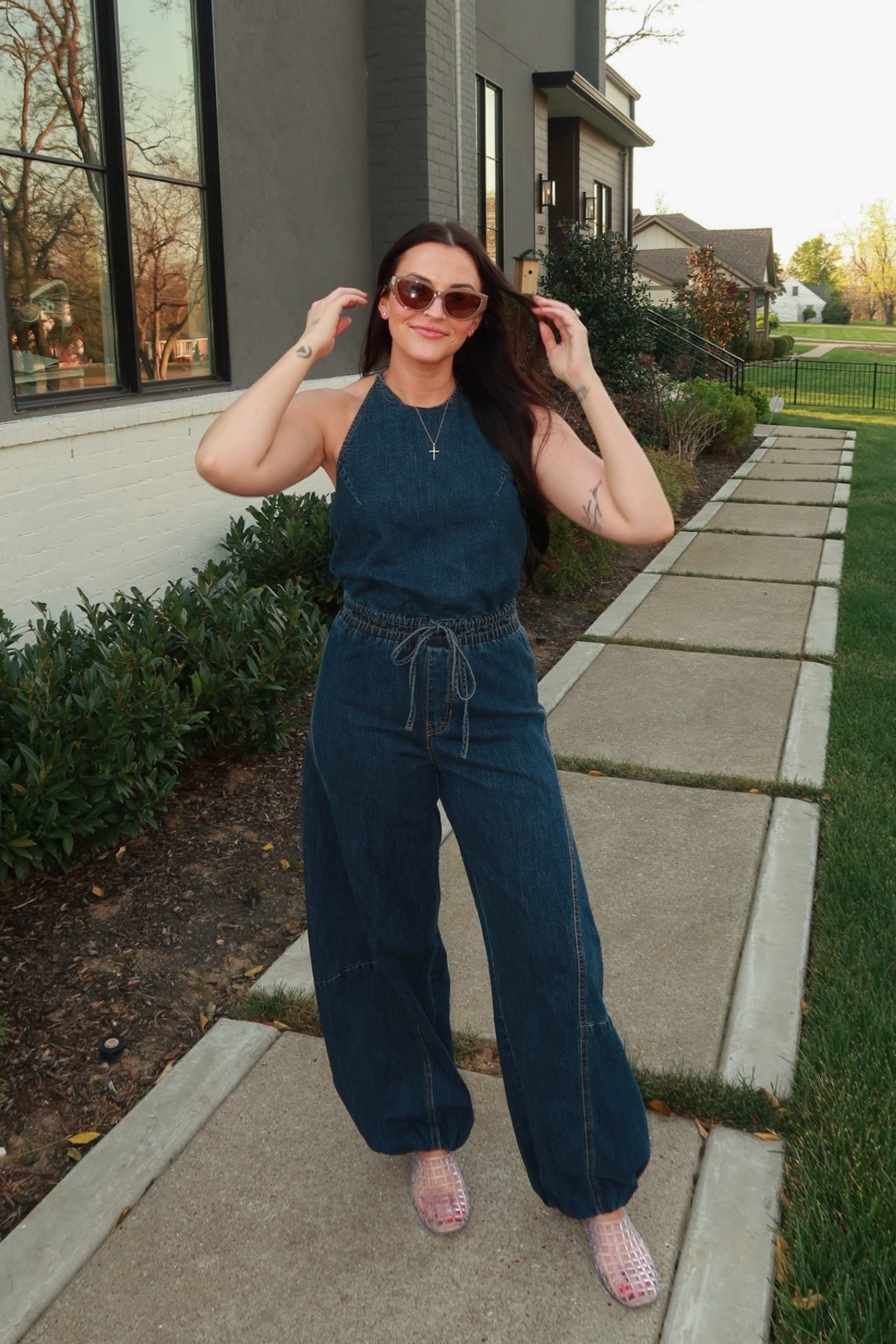 AFTIA for an extra 15% off @abercrombie 
I LOVE this linen-blend denim jumpsuit. The halter and tie details in the back are adorable. 
Wearing a S, Reg #abercrombiepartner #ad 

#LTKFestival #LTKootd #LTKSaleAlert