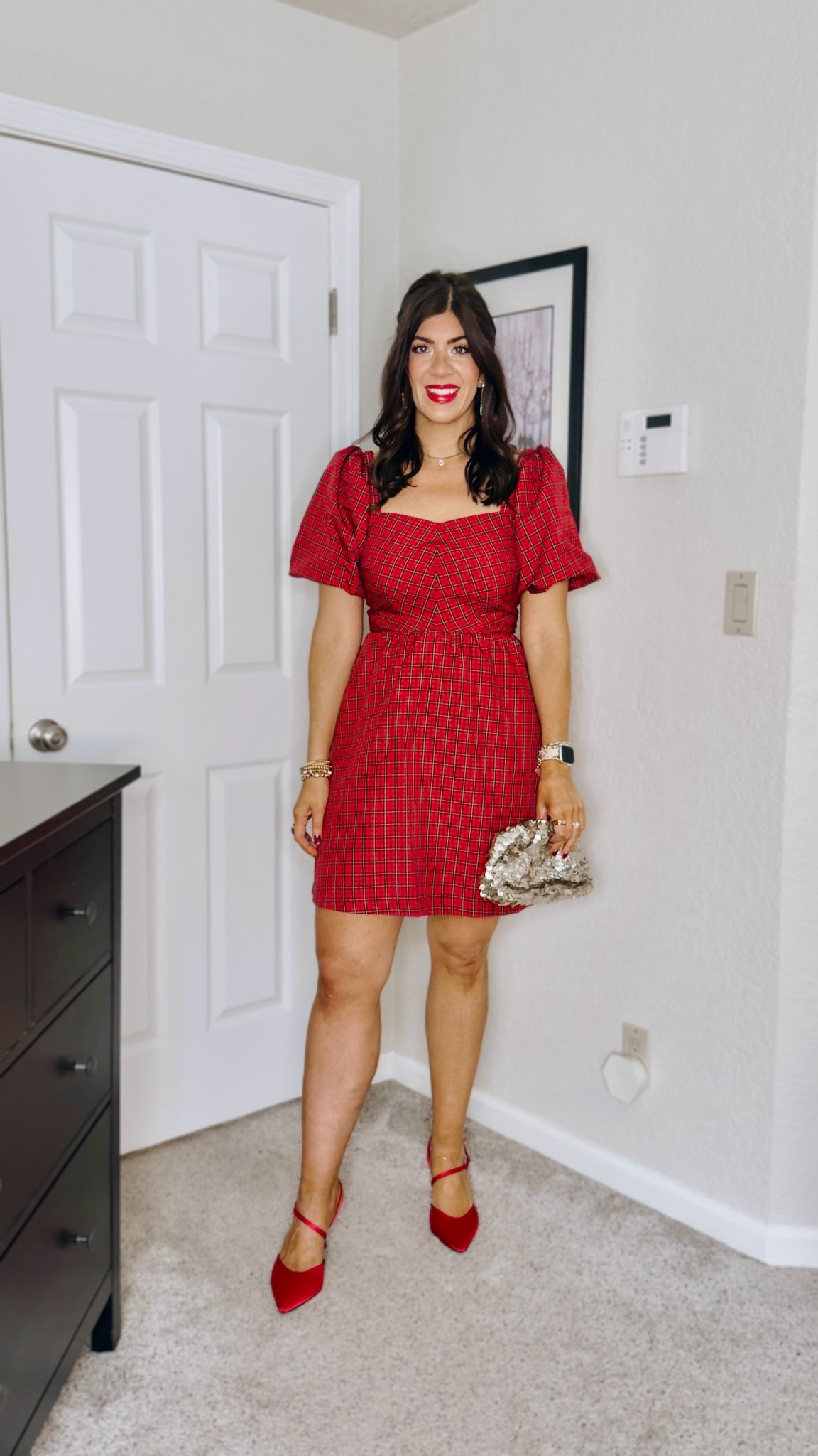 The most perfect holiday dress and it’s currently $20
In a medium tall!
Lip color is fake flame 


#LTKCyberWeek #LTKootd #LTKHoliday