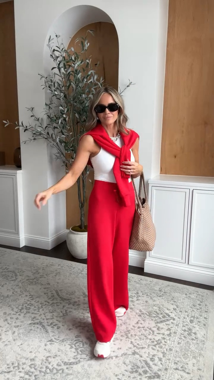 My favorite travel set of all time - comes in so many colors, length options, and the material is unmatched!

#airportoutfit #traveloutfits

#LTKmomlife #LTKgrwm #LTKootd