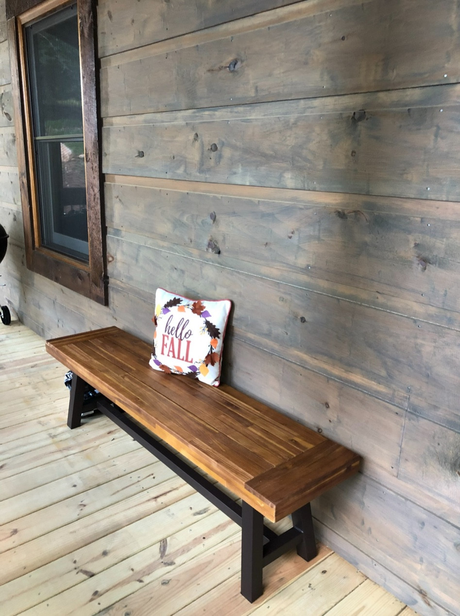 Outdoor bench @top_of_the_ridge_ellijay

#LTKhome