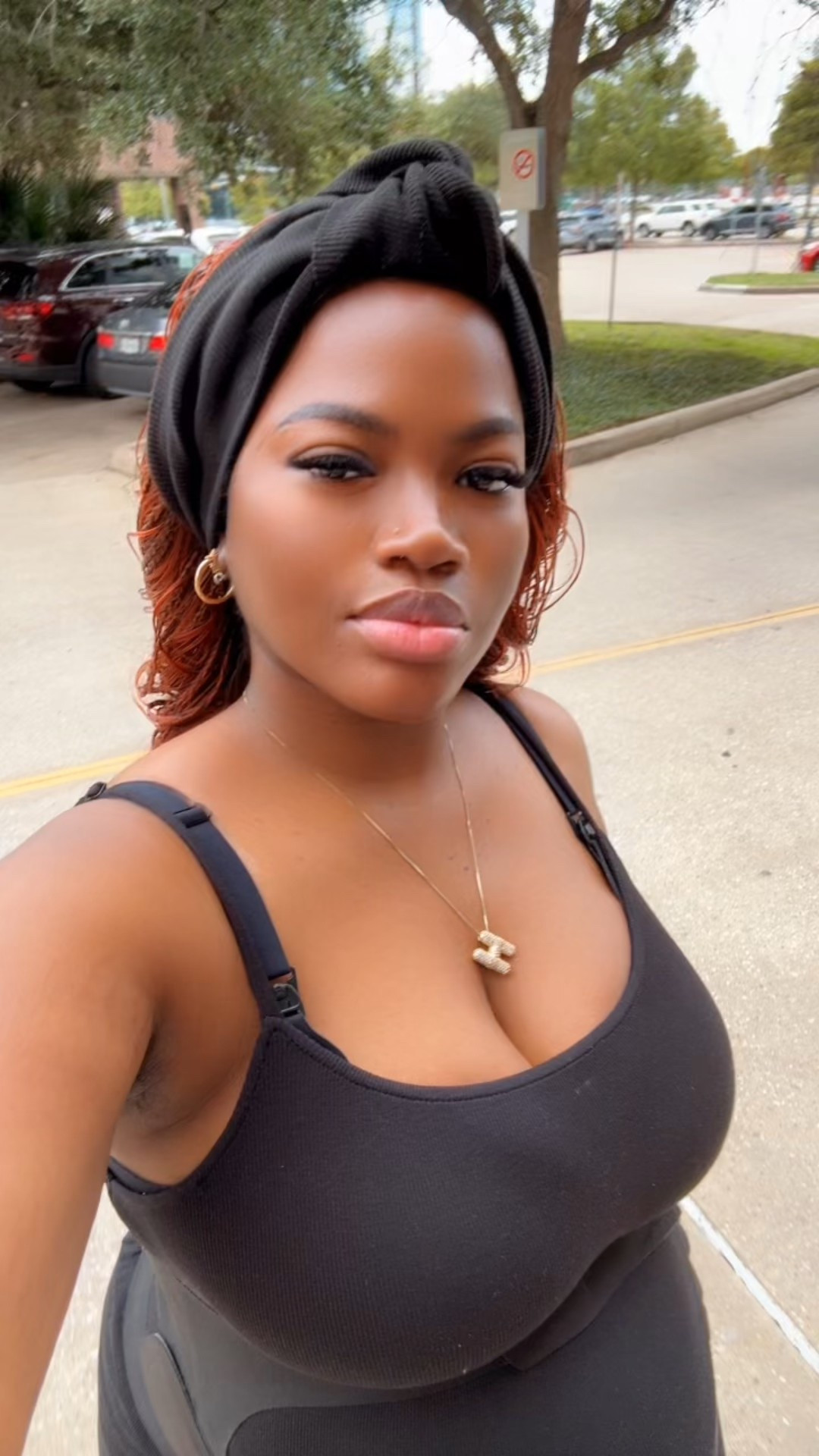 I couldn’t find the exact jumpsuit so I linked some very cute similar ones 

#LTKStyleTip #LTKMidsize #LTKBump