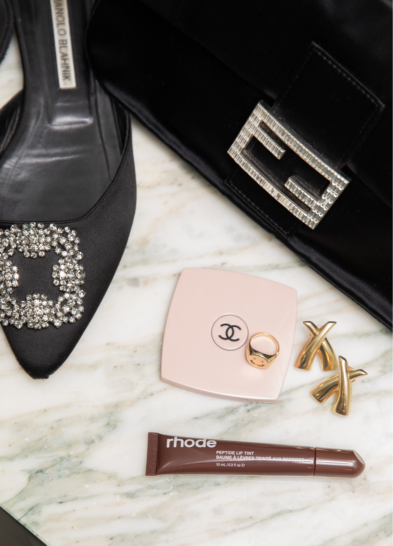 Fendi, Manolo blahnik, Roxanne first, Fendi baguette, 24s, Harvey nichols, Vestiaire collective, luxury fashion, luxury bag, luxury shoes, shoe crush, Manolo blahnik flats, black flats, signet ring, gold jewellery, gold accessories 

#LTKeurope #LTKSeasonal #LTKstyletip