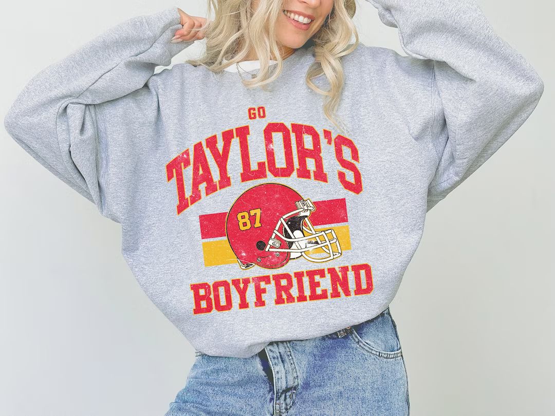 Taylor and Travis Sweatshirt Taylor's Boyfriend - Etsy | Etsy (US)