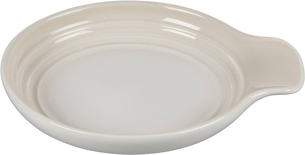Le Creuset Signature Stoneware Spoon Rest, 6 Inches, Meringue | Amazon (US)