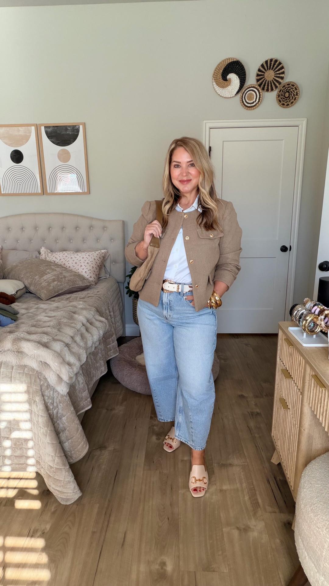 Size large in the top and jacket. Jeans size 12. Shoes tts 

#LTKOver40 #LTKPetite #LTKMidsize