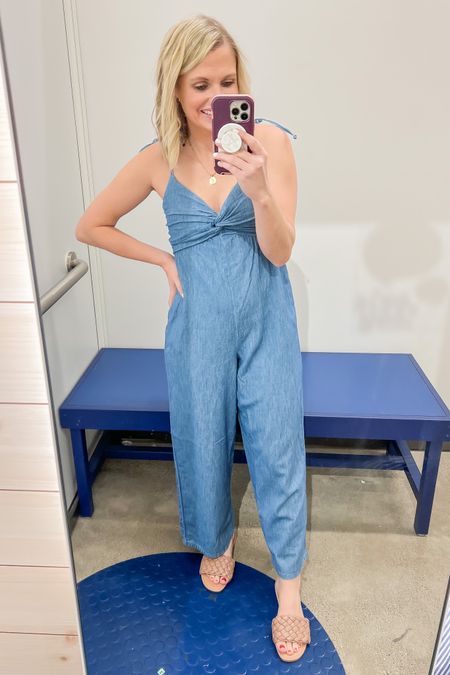 This jumpsuit has tie sleeves. I’m wearing an xsmall. It fit me well. The material is on the stiffer side. More like a denim feel. 

@oldnavy #oldnavy #springfind #oldnavyfind

#LTKstyletip #LTKunder50 #LTKFind