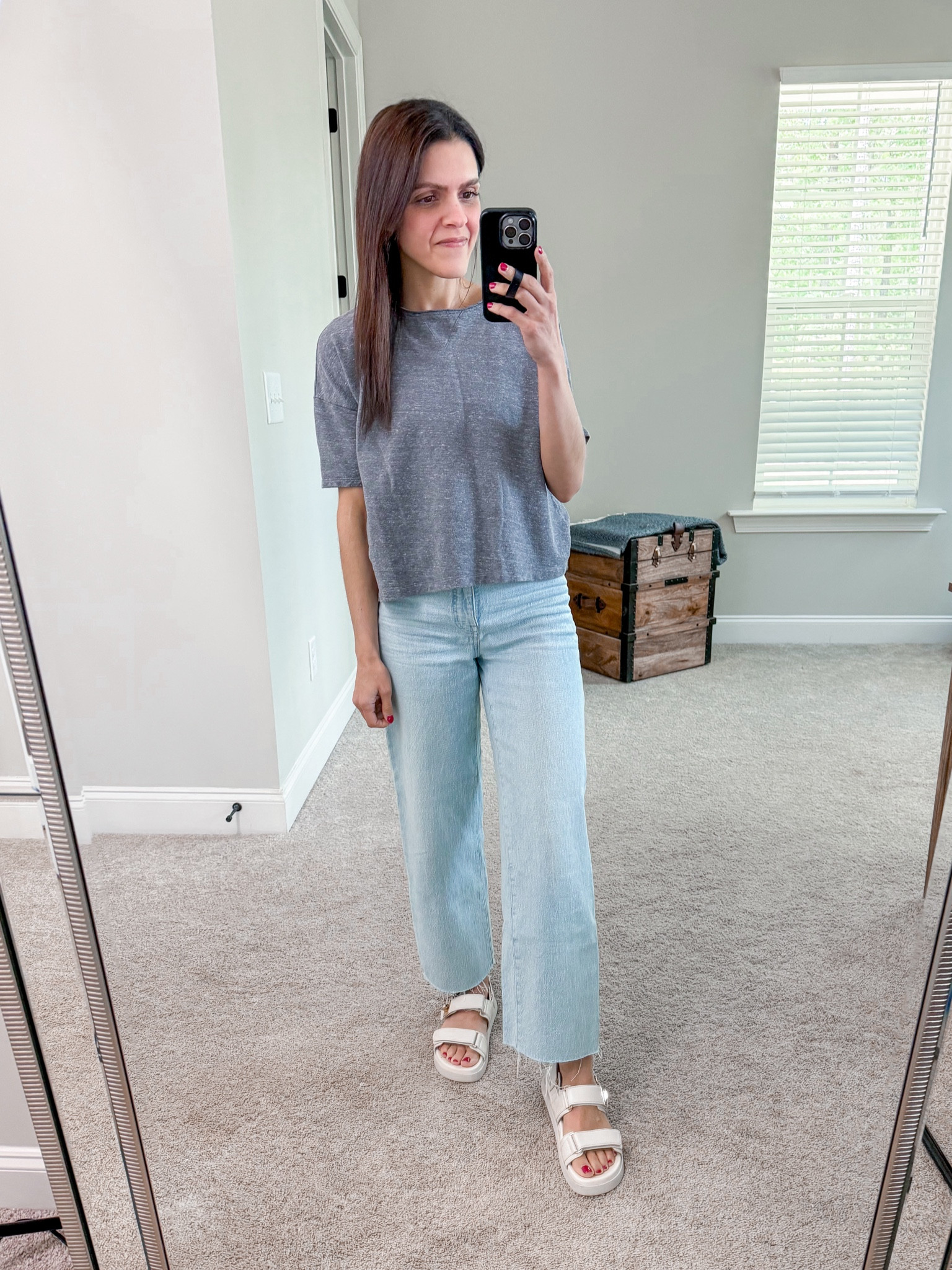 #ootd | cropped tee, wide leg jeans, platform sandals 

#LTKStyleTip