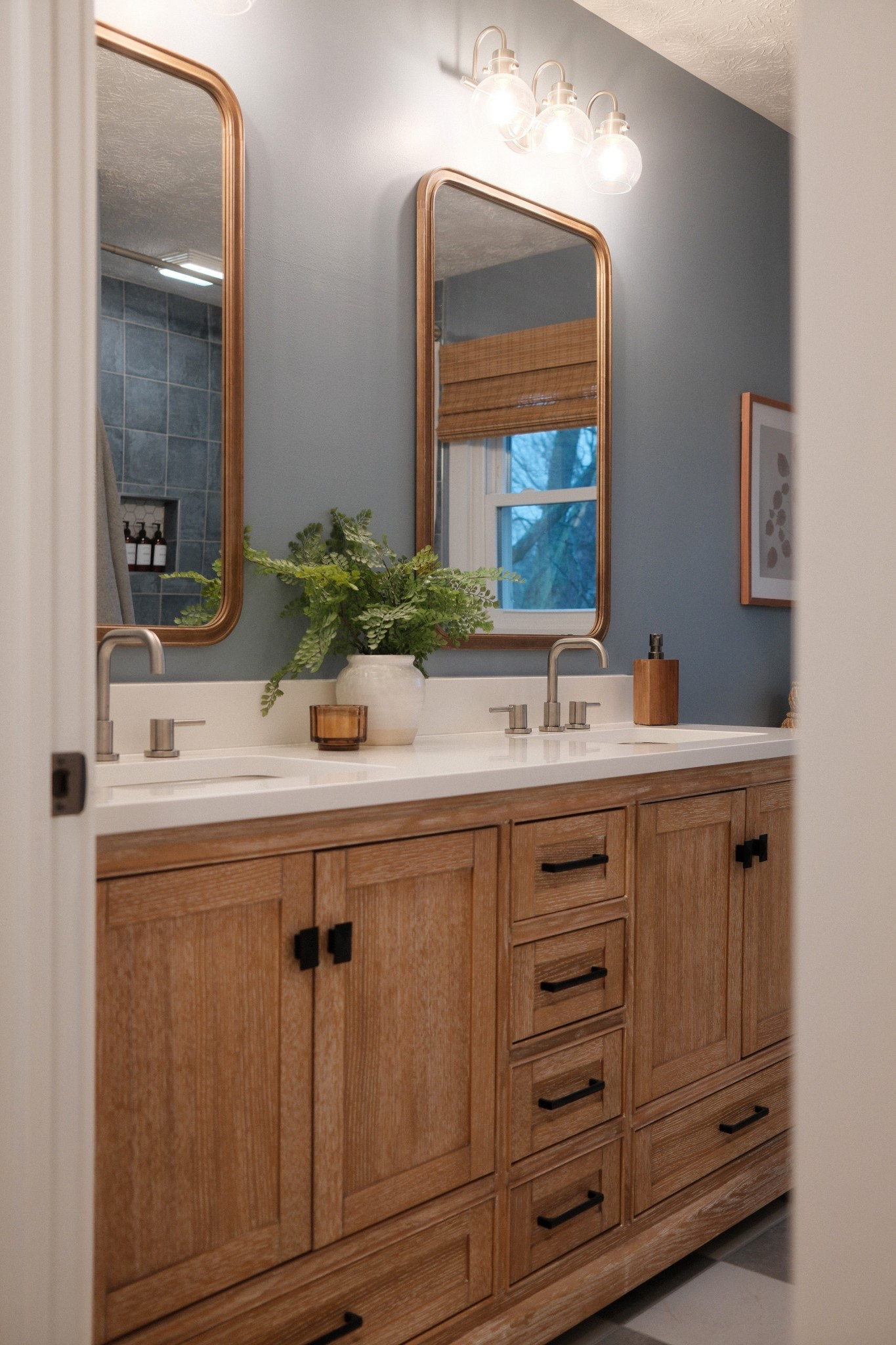 Everything I could link from our bathroom makeover 💙🛁✨ 

#LTKHome