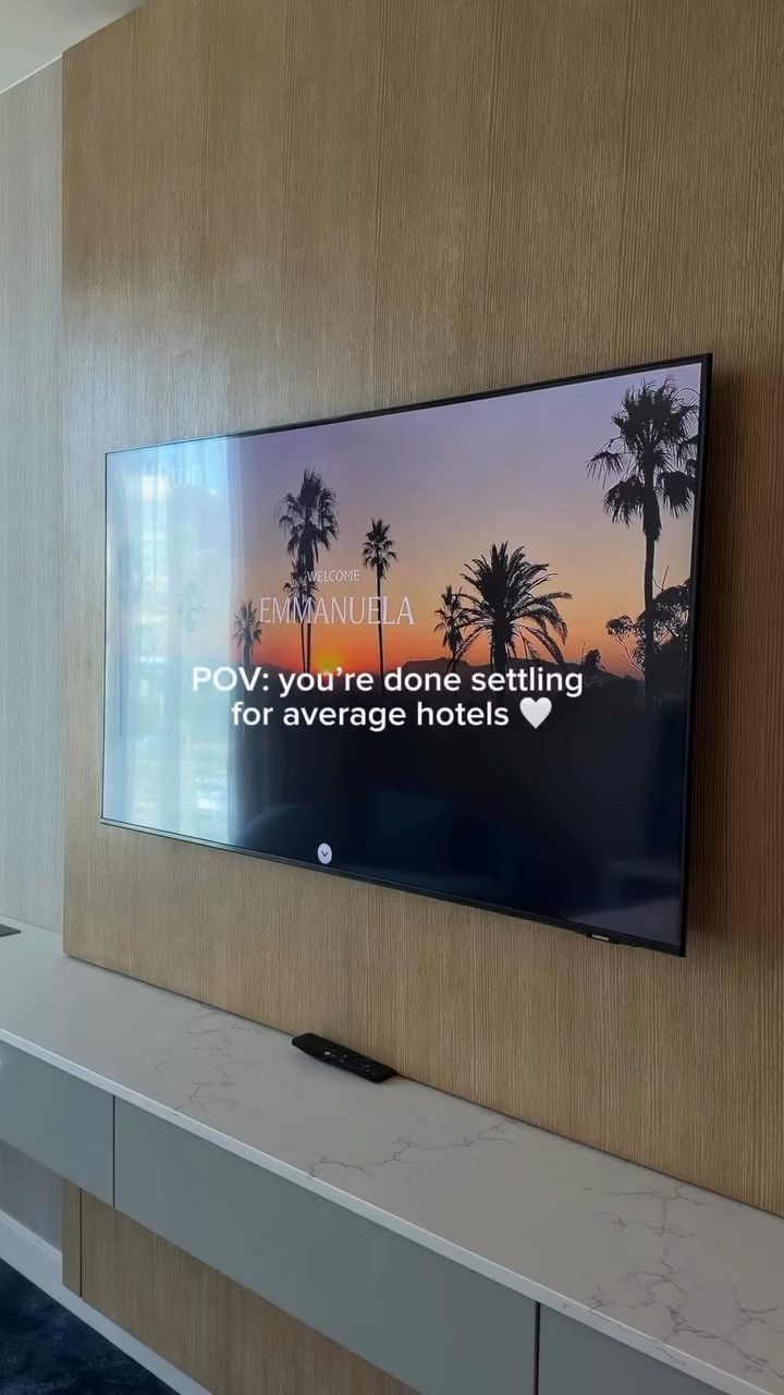 this 2 day girls trip with mum finally made it out of the group chat 🤍✈️

one of my favorite parts of planning a trip is searching for unique stays, and that’s exactly how I discovered this beautiful property. while browsing on @Expedia  (last minute 😅), I came across @hiltonarcadia and immediately added it to our itinerary.

from the quiet neighbourhood to the relaxed atmosphere, it ended up being one of those places that makes the entire trip feel special. sometimes the hotel isn’t just where you sleep, it’s part of the experience itself.

i love when a hotel does the heavy lifting for you. a rooftop (@hipicorooftop), great dining (@ovalo19seventy), beautiful views and everything you need right on the property? that’s exactly my kind of stay 🏨

#hiltonhotels #hiltonstay #plannin #arcadiacalifornia #travelvlog
