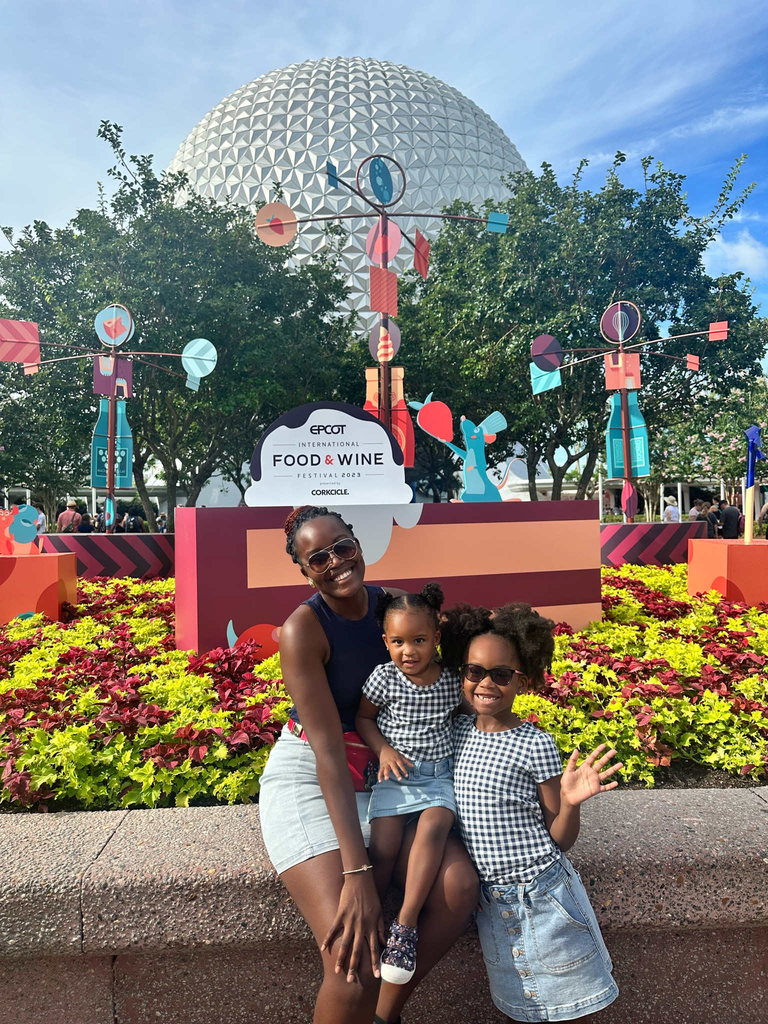 Epcot Family Style 

Disney mom 
Target 
Disney 
Target style 

#LTKstyletip #LTKkids #LTKsalealert