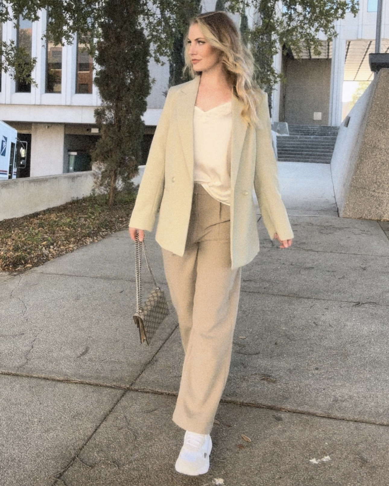 business profesh #businessprofessional #workwear #streetstyle

#LTKworkwear #LTKstyletip #LTKfindsunder50