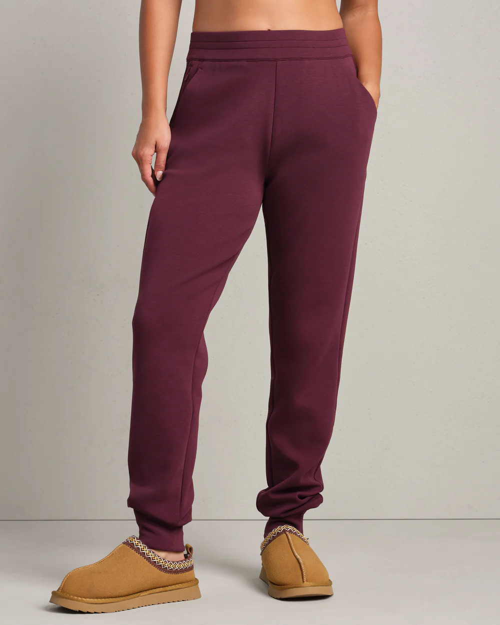 DreamGlow™ Tapered Pant | Rhone
