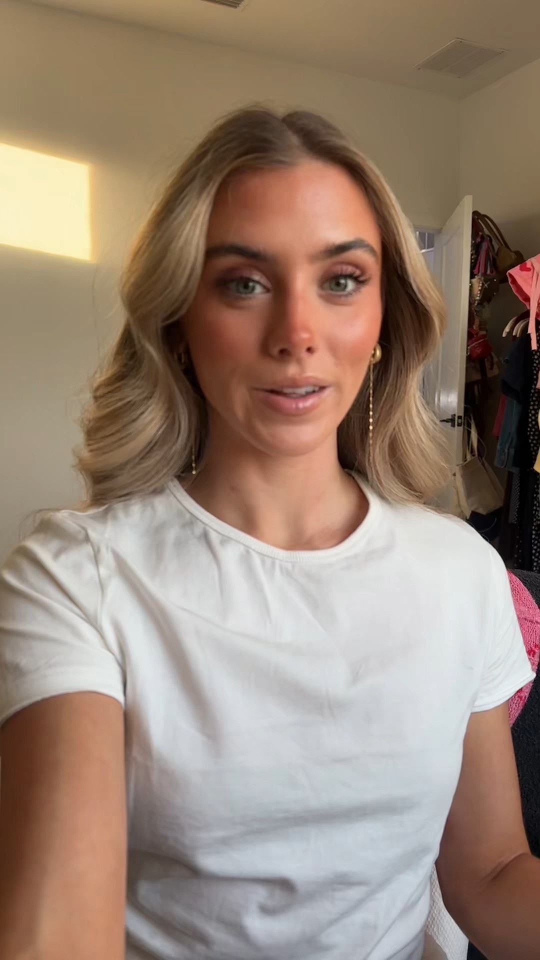 The Detangler Brush for medium hair in Tortoise is your go-to for smooth, pain-free styling. It easily works through knots without tugging or breaking delicate strands, making it the perfect detangling brush for medium hair.

Medium Hair Detangler Benefits:

✔ Gentle Glide Bristles — Smooth detangling without breakage
✔ Comfortable Grip — Iconic coil handle, ergonomic and stylish
✔ Built-In Mirror & Storage — For on the go styling
✔ Removable Cleaner — Quick, mess-free maintenance
✔ Anti Static Bristles#LTKFindsUnder50

#LTKgrwm #LTKBeauty #LTKmorningroutine