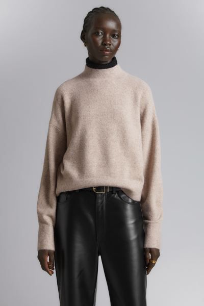 Mock-Neck Sweater - Light Khaki - Ladies | H&M GB | H&M (UK, MY, IN, SG, PH, TW, HK)