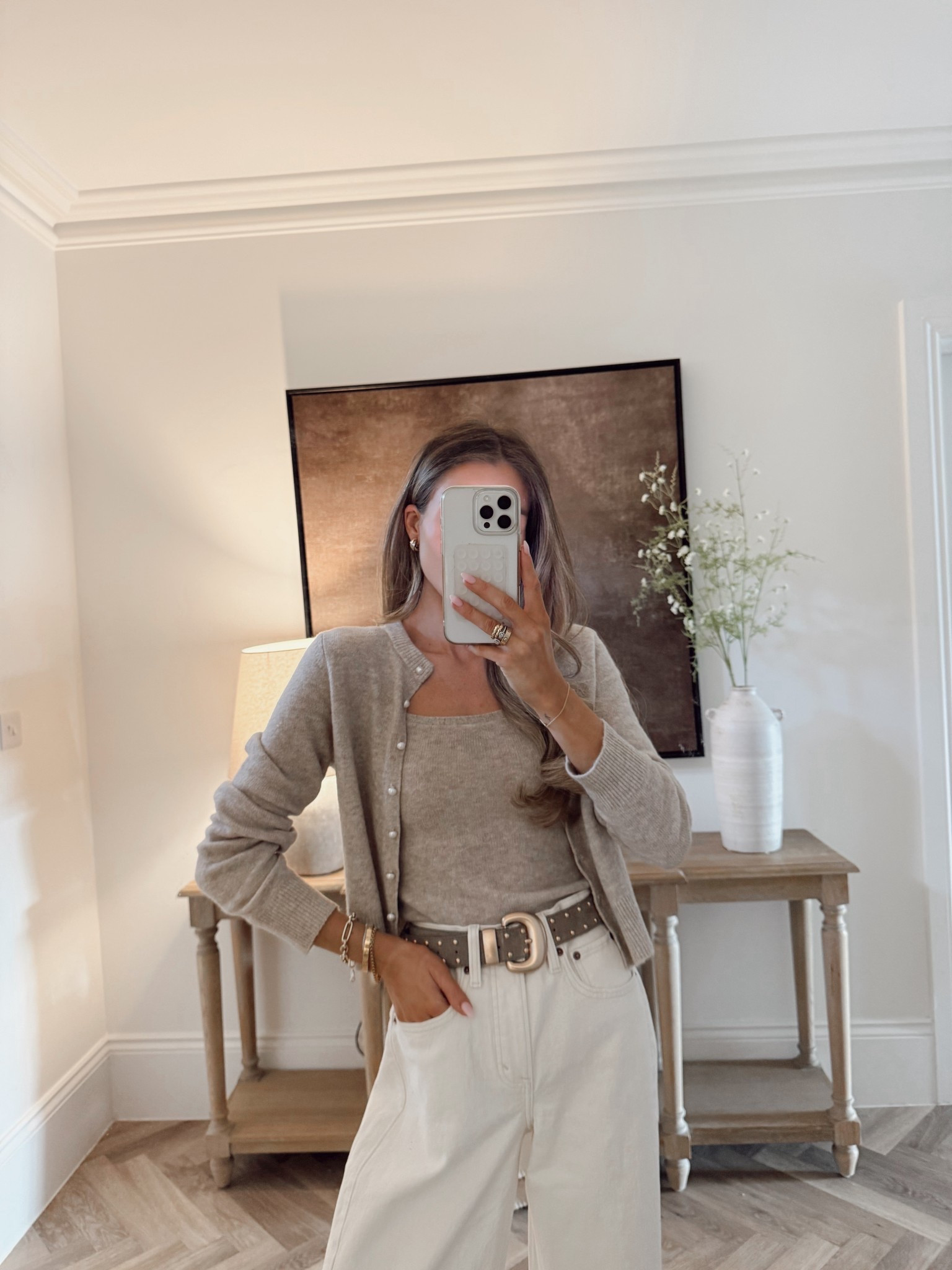 Love this cardigan and tank for the spring 🌷

#LTKstyletip #LTKeurope #LTKspring