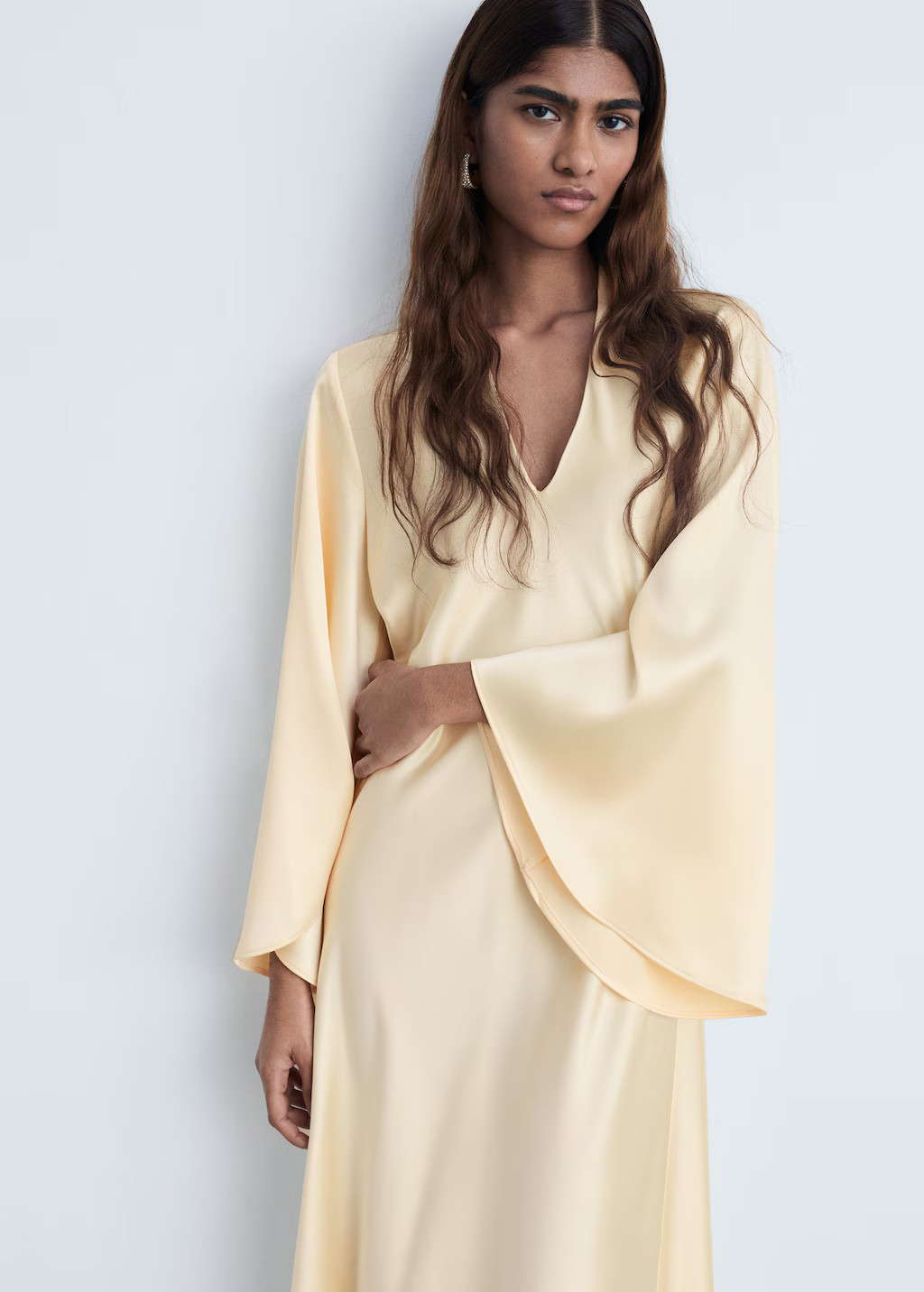 V-neck dress with flared sleeves | Mango (US/MX/AU)