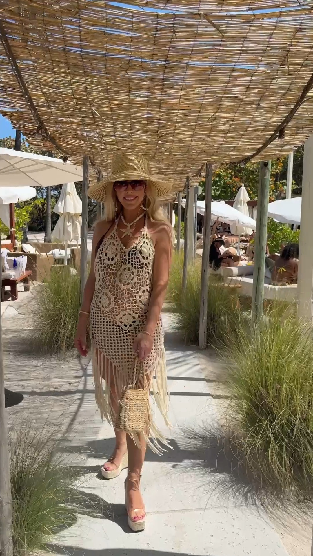 Perfect poolside look 😎☀️🌴

#LTKSeasonal #LTKSwim #LTKTravel