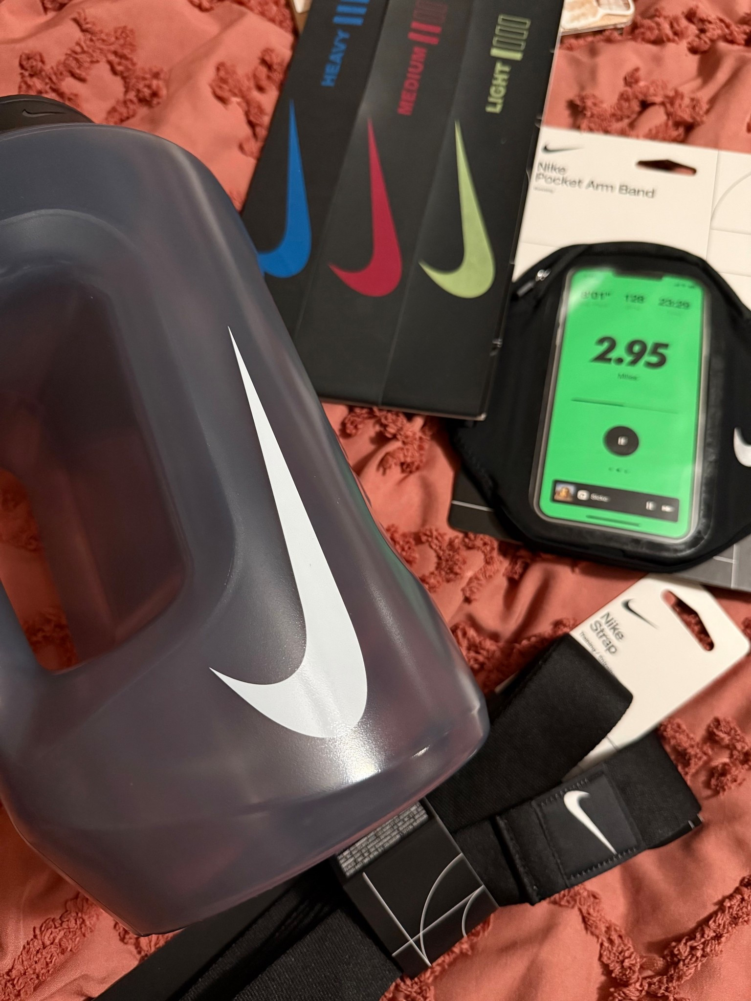 The newest additions to my fitness arsenal 💪🏾🏋🏾‍♀️ @Nike US 

#LTKSaleAlert #LTKselfcare #LTKActive