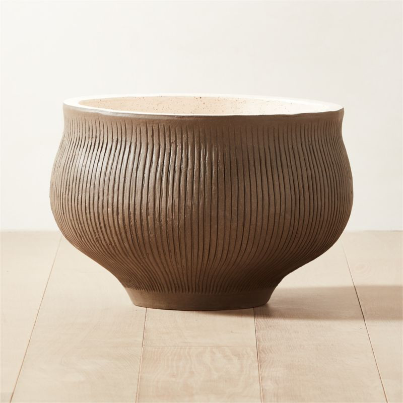 Del Mar Brown Clay Indoor/Outdoor Planter 14" + Reviews | CB2 | CB2