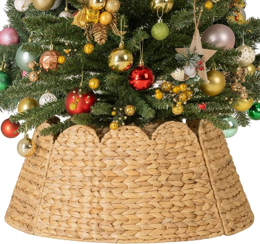 StorageWorks 24" Scalloped Christmas Tree Collar, Wicker Christmas Tree Base Skirt with Water Hya... | Amazon (US)