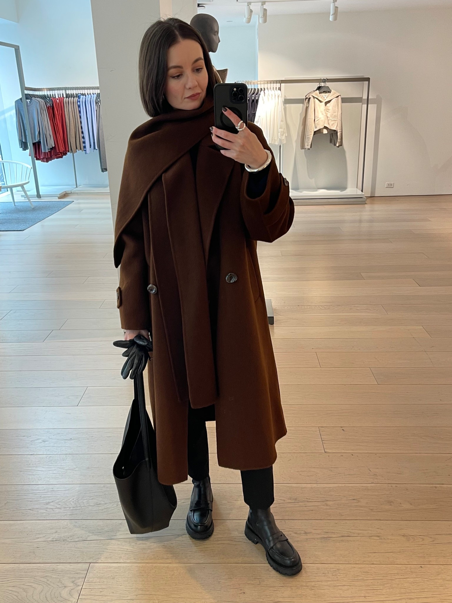 This scarf coat is everything! I’m wearing a M for an oversized fit!

Use Sansha25 or Sansha30 when you spend +$400

#LTKootd #LTKSeasonal